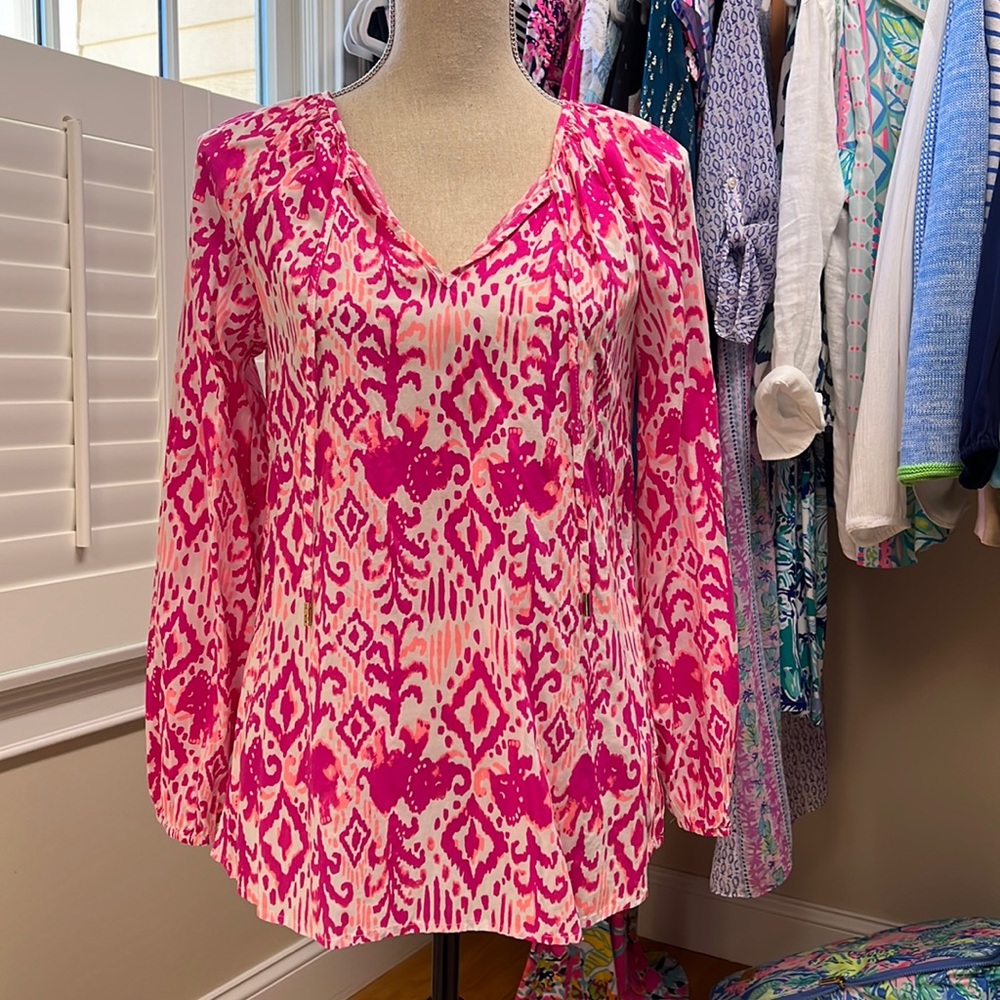 Lilly Pulitzer Willa Tunic Top in excellent condition.
